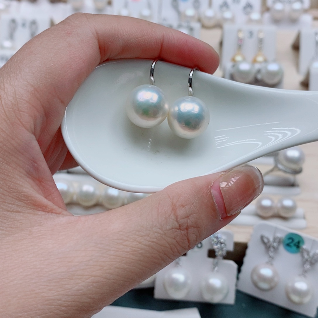 银S925镶嵌淡水珍珠耳饰