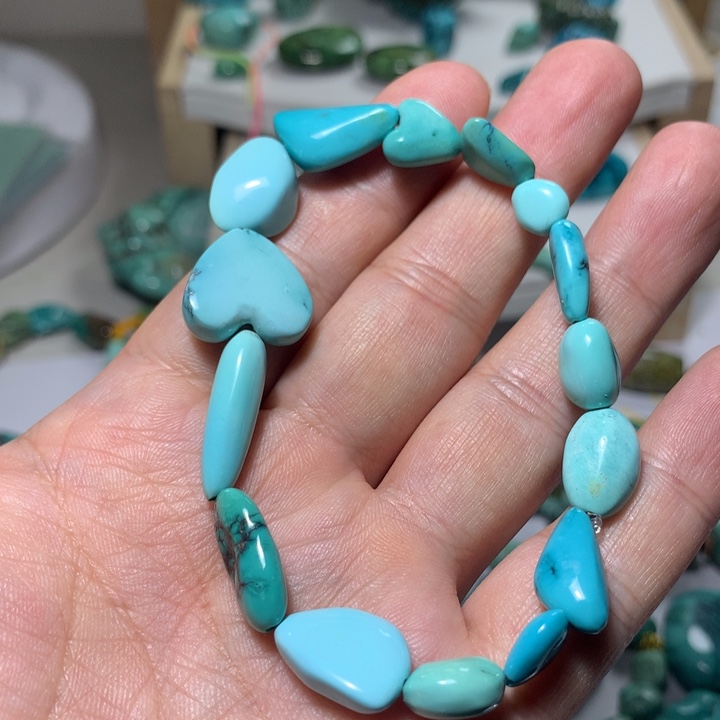 绿松石无未镶嵌原矿绿松石