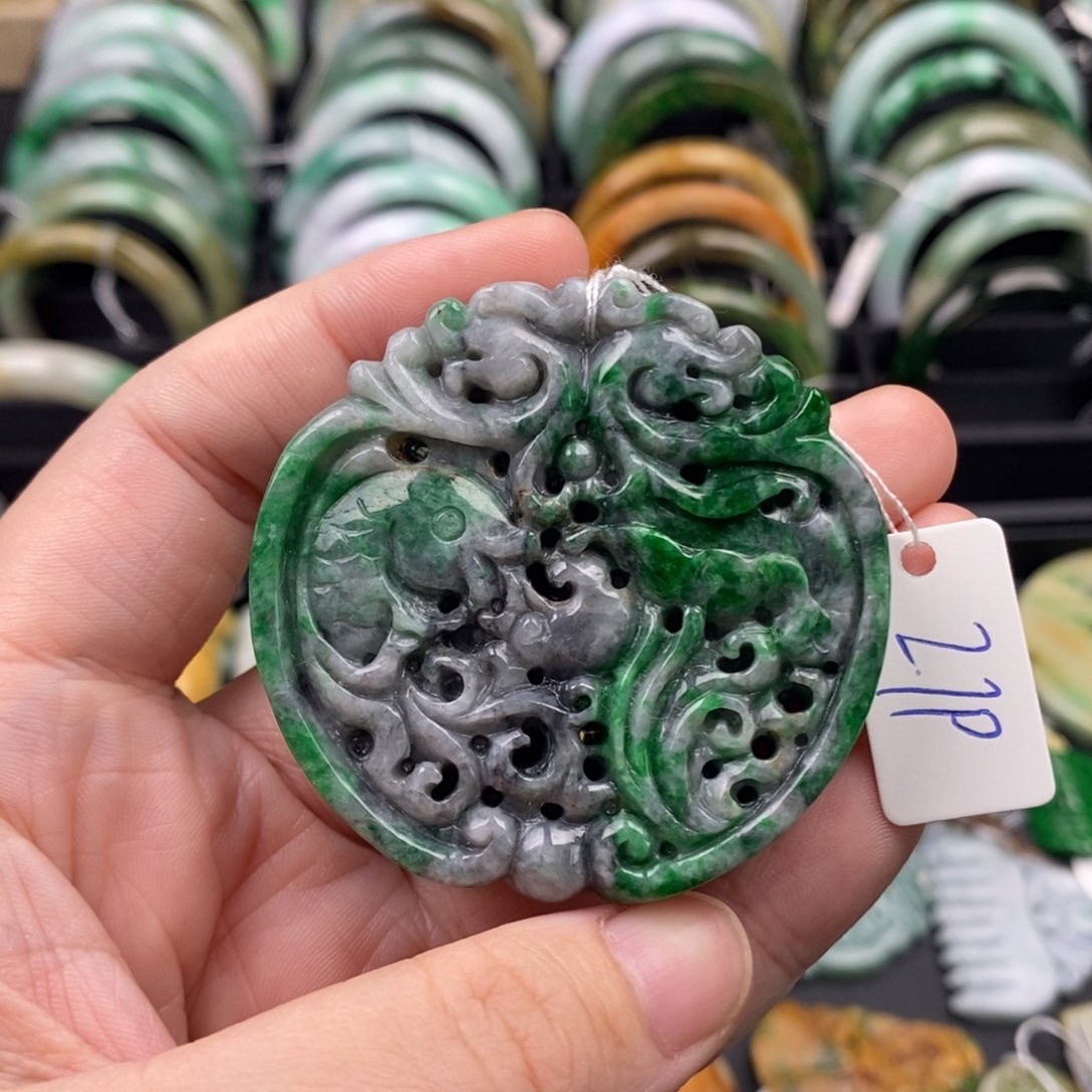 翡翠颈饰未镶嵌荷叶鱼44号