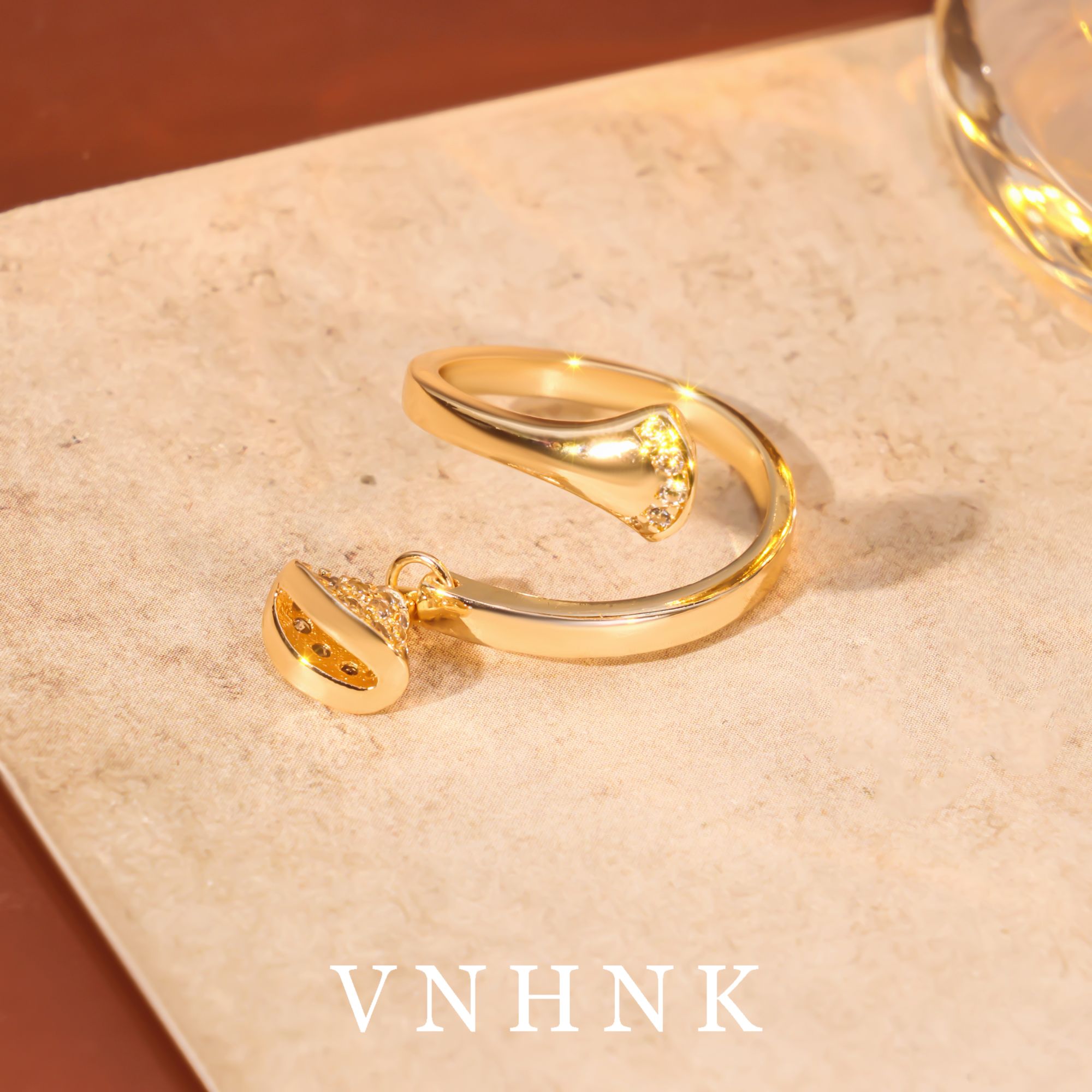 铜合金合成锆石戒指 美可儿   N392  玫瑰色时尚气质百搭戒指预售