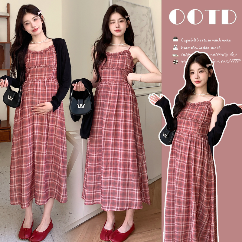 xixi~红色格纹皱折花边连衣裙加黑色针织防晒空调衫孕妇裙