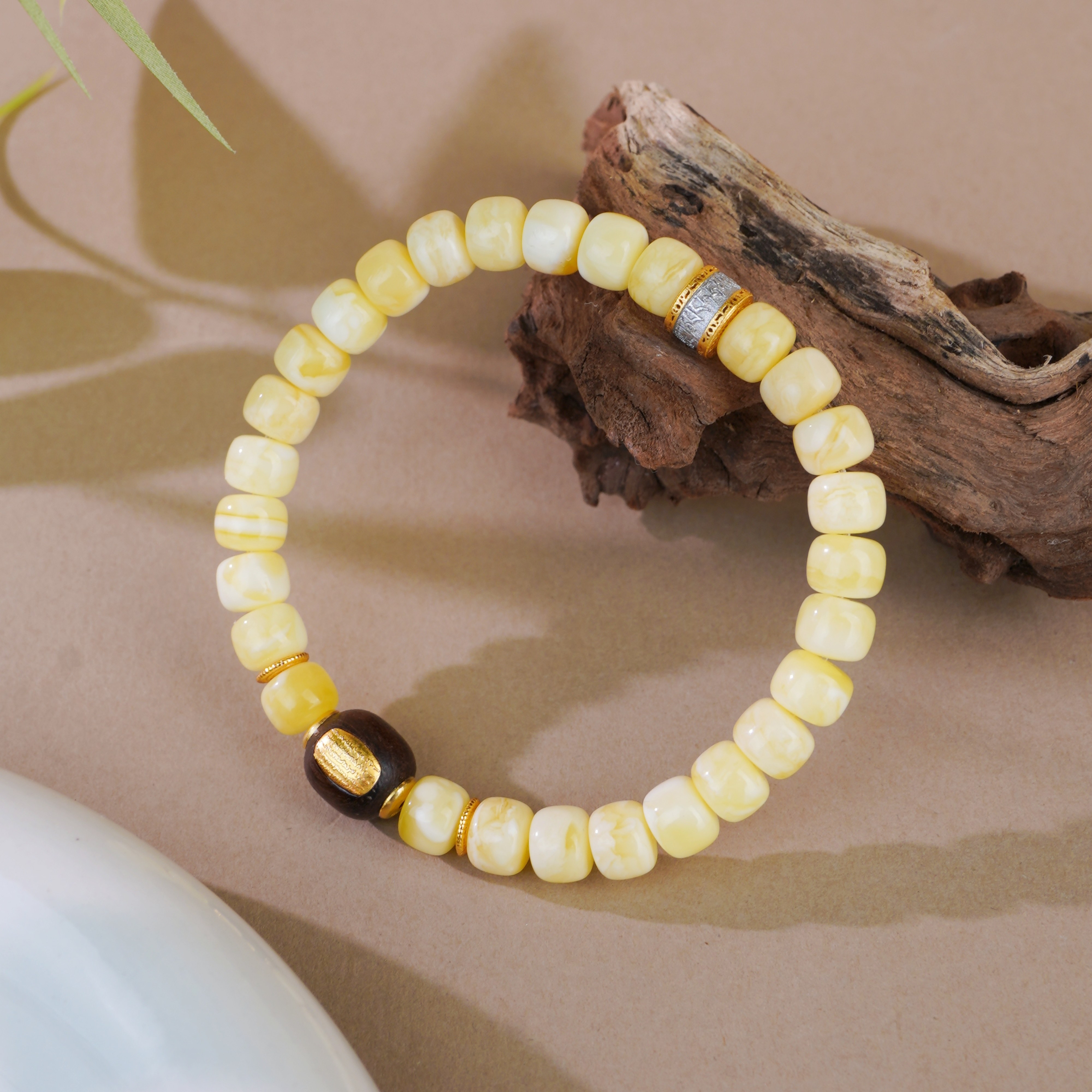 心悦印A02848琥珀白花蜡老型珠手串多样性发一