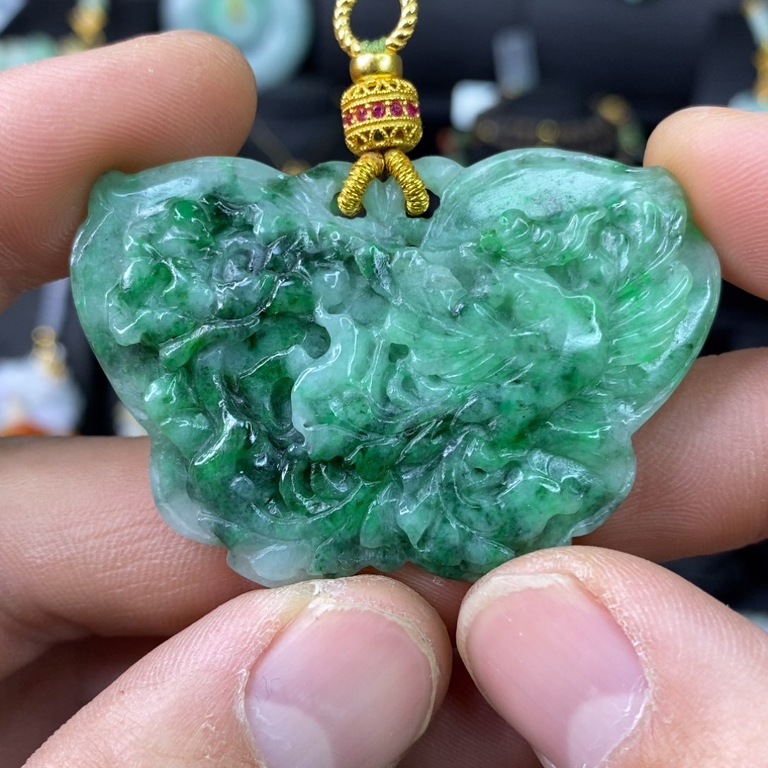 颈饰未镶嵌翡翠吊坠