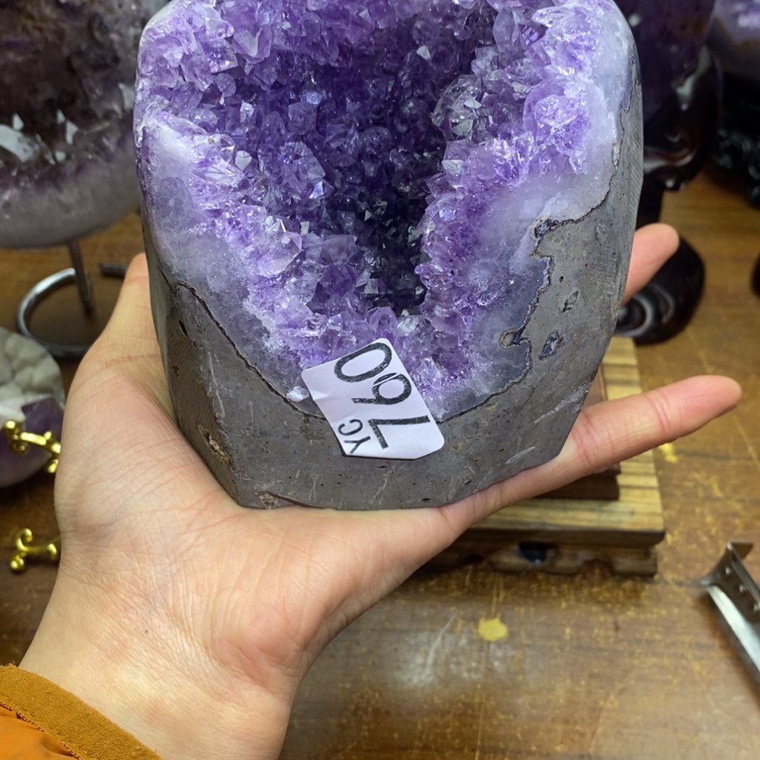 水晶大型摆件（非配饰）未镶嵌