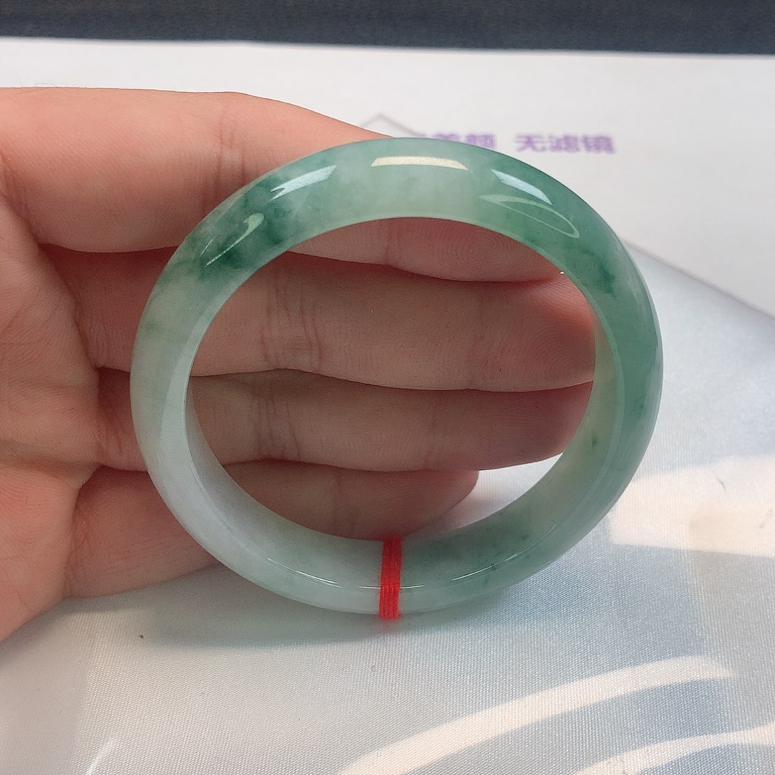 翡翠手镯未镶嵌333号
