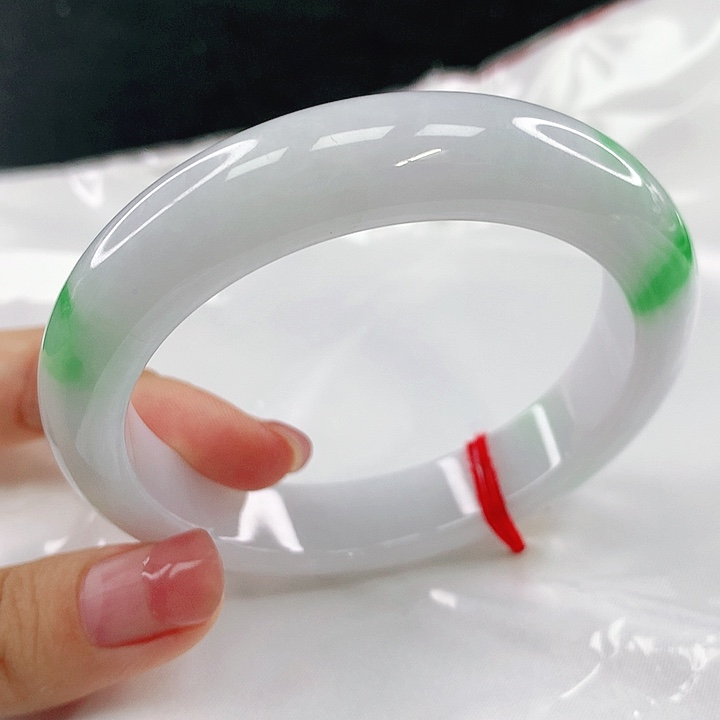 翡翠未镶嵌手镯圈57，80106