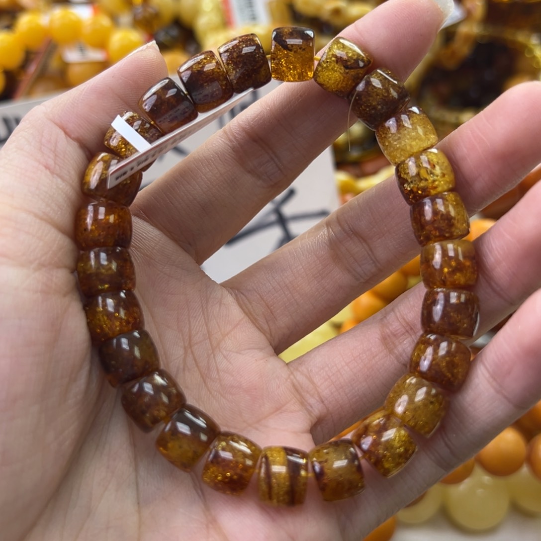 琥珀珠宝奇石未镶嵌