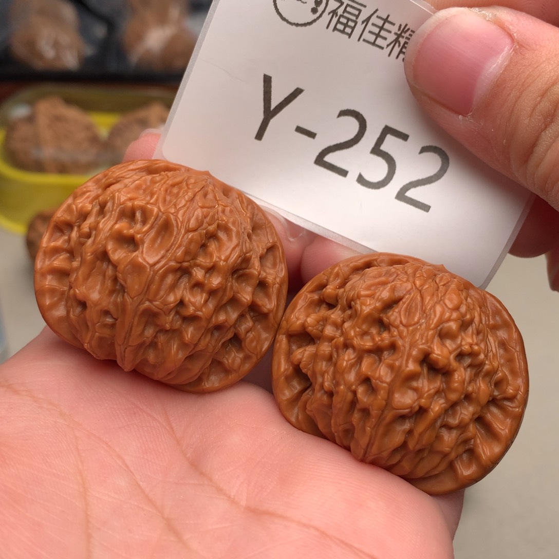 文玩核桃把件40磨盘…………..