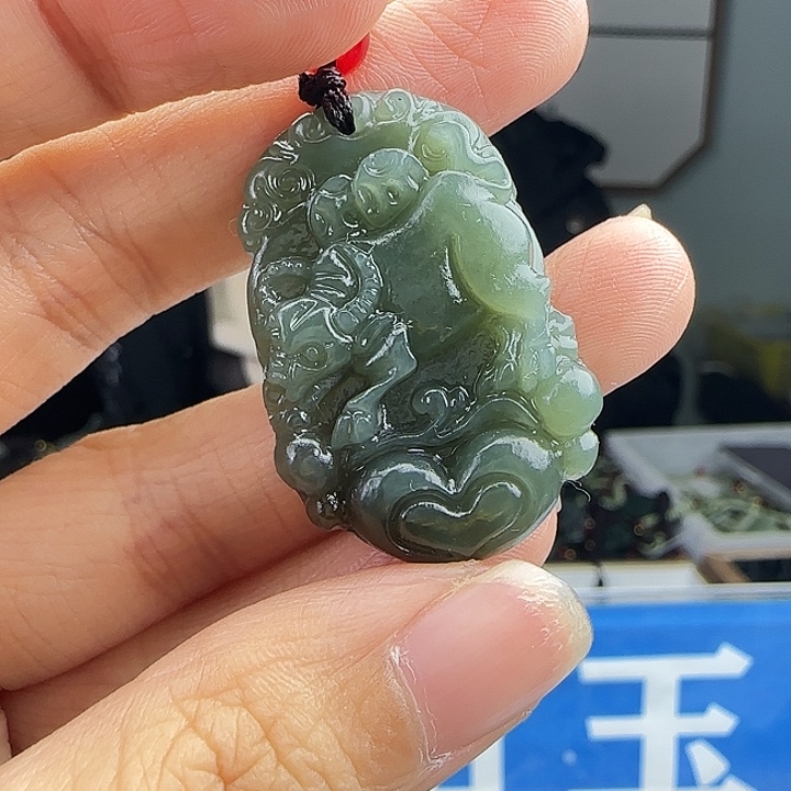 和田玉未镶嵌颈饰