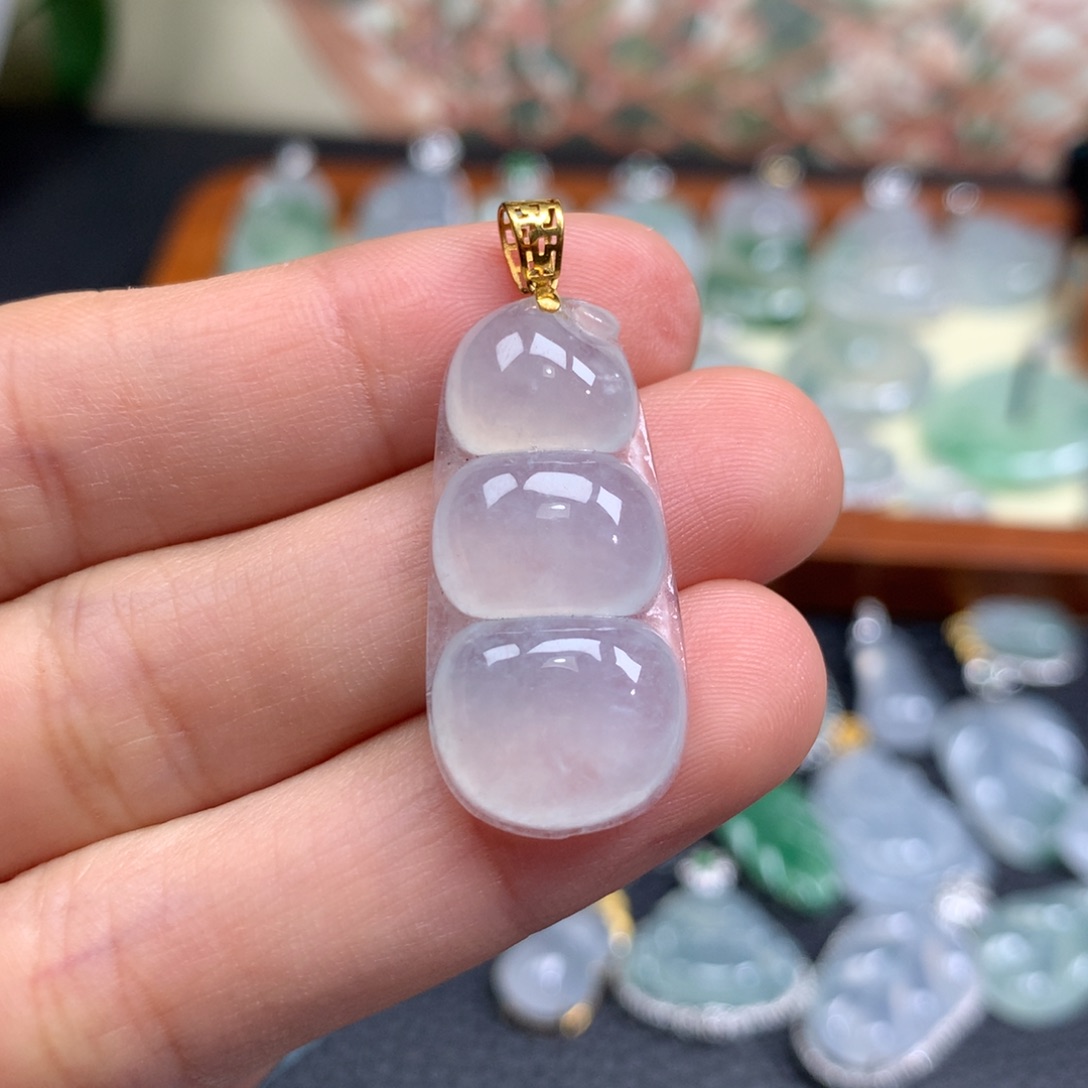 翡翠颈饰18K金镶嵌翡翠