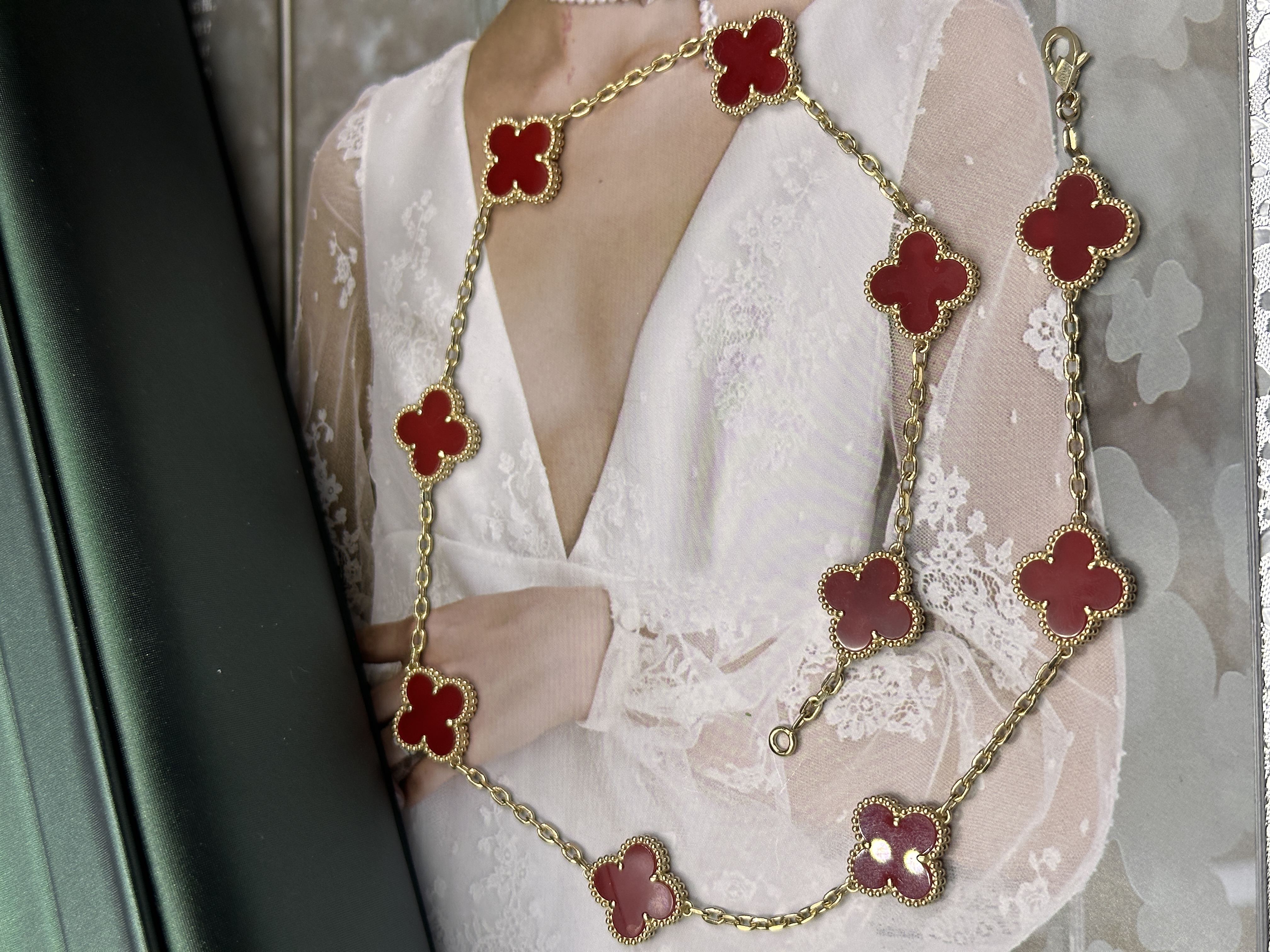 18K红玛瑙十花项链-重金精工版15mm简约时尚款气质轻奢明星同款