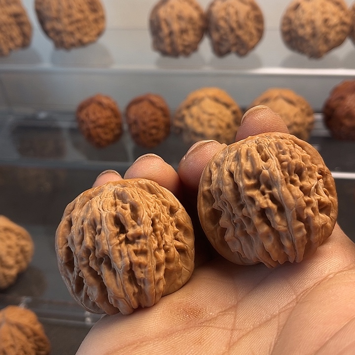 桃核吊坠41楼…………