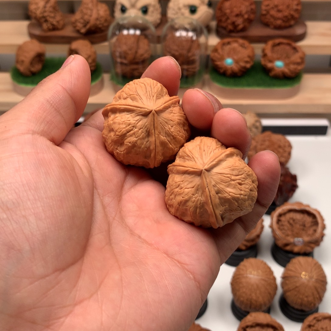 【闪购商品】文玩核桃吊坠姜*兵隐隐约约