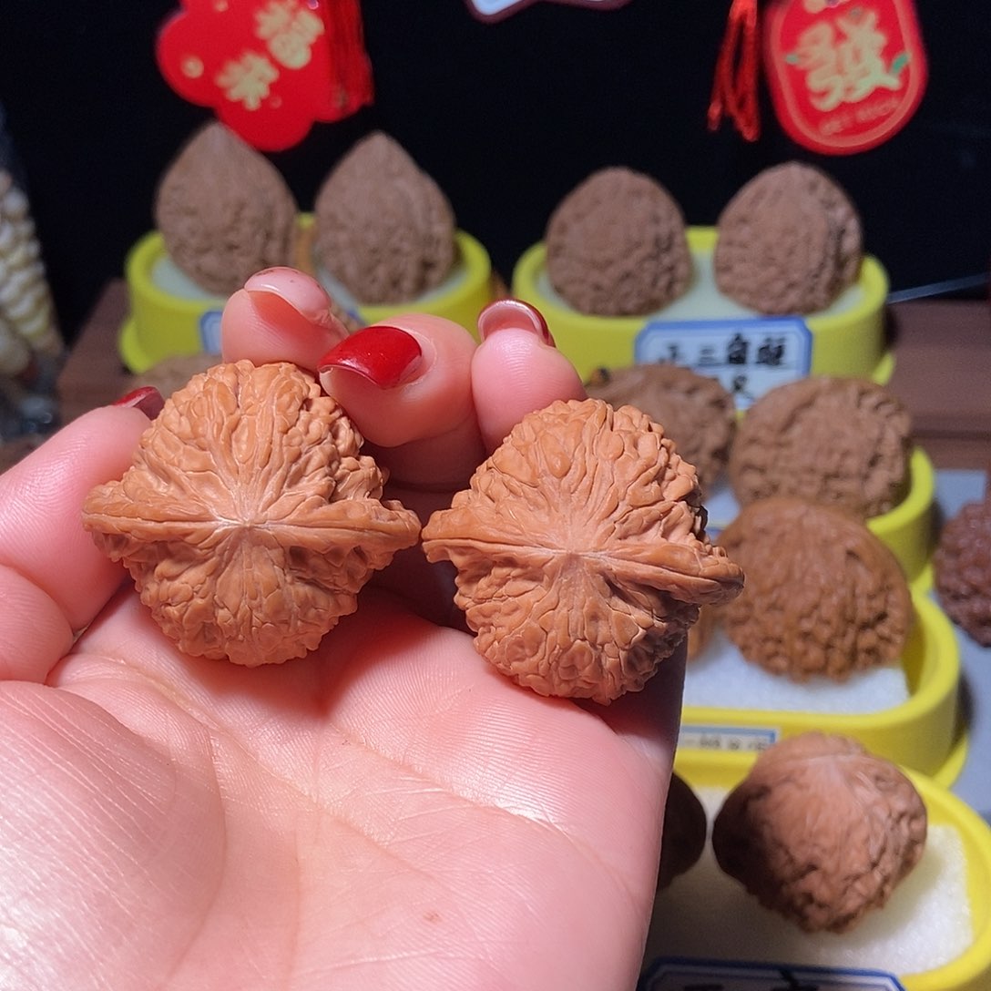 文玩核桃吊坠精品正磨