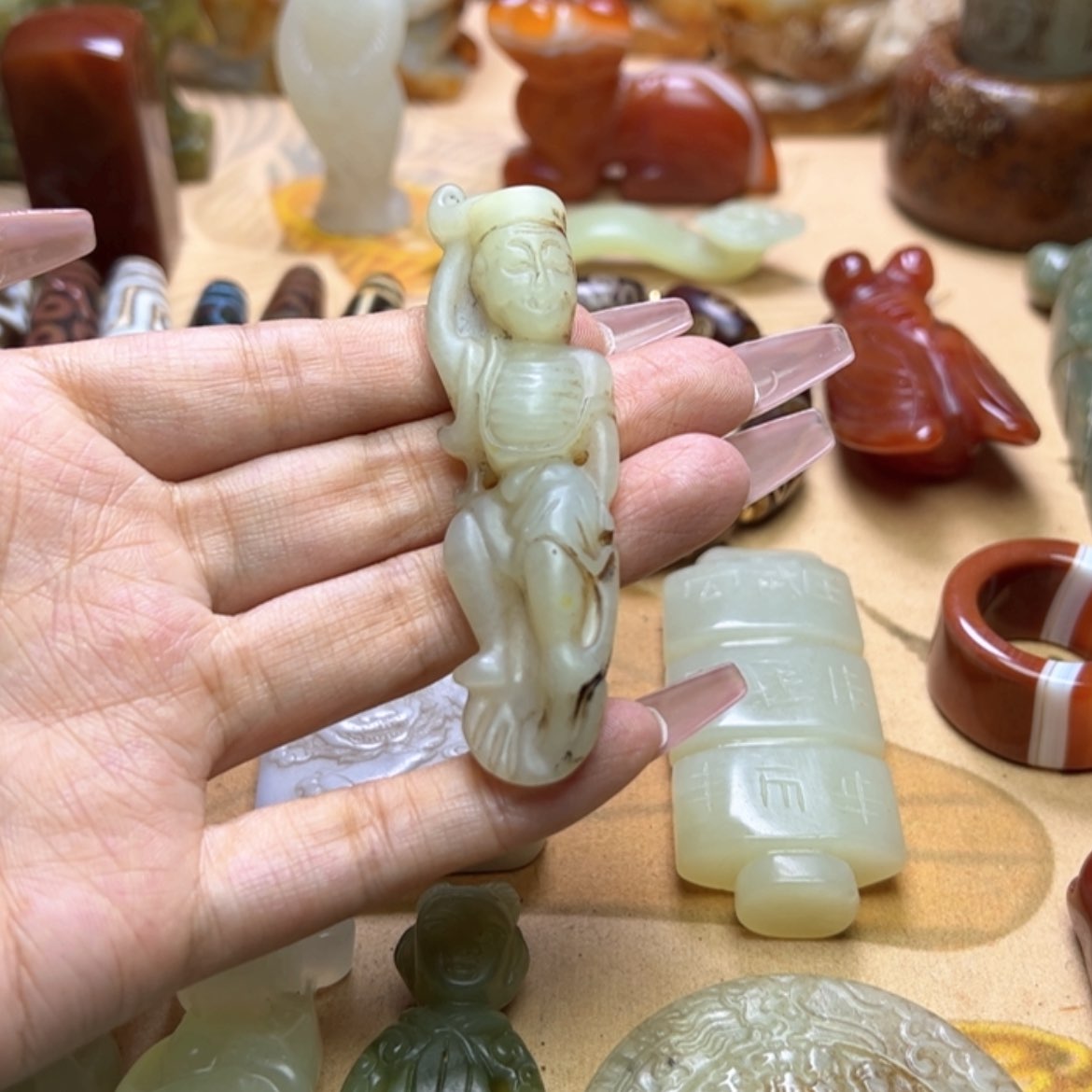 【闪购商品】蛇纹石玉颈饰未镶嵌