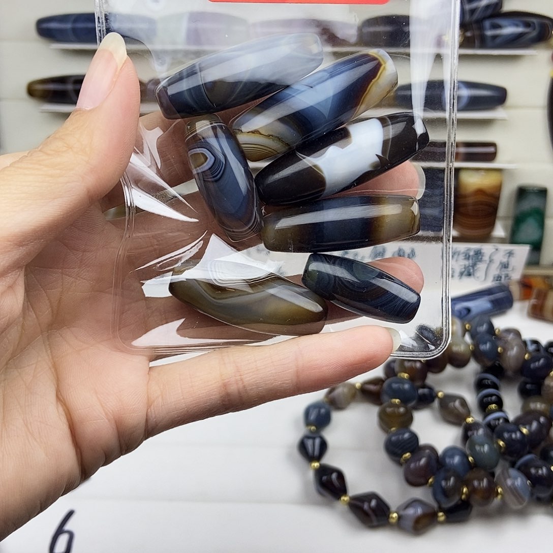 满***）玛瑙/玉髓未镶嵌颈饰