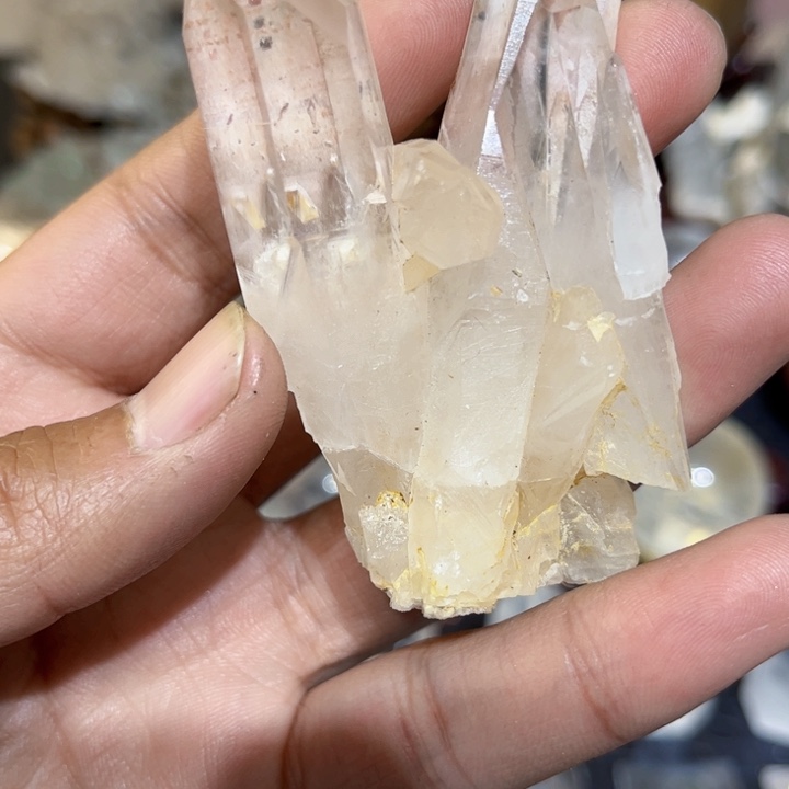 水晶摆件未镶嵌晶簇