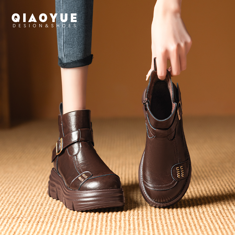 [隐形增高10CM] 2025冬季新款加绒时尚女靴厚底圆头马丁靴#F8101