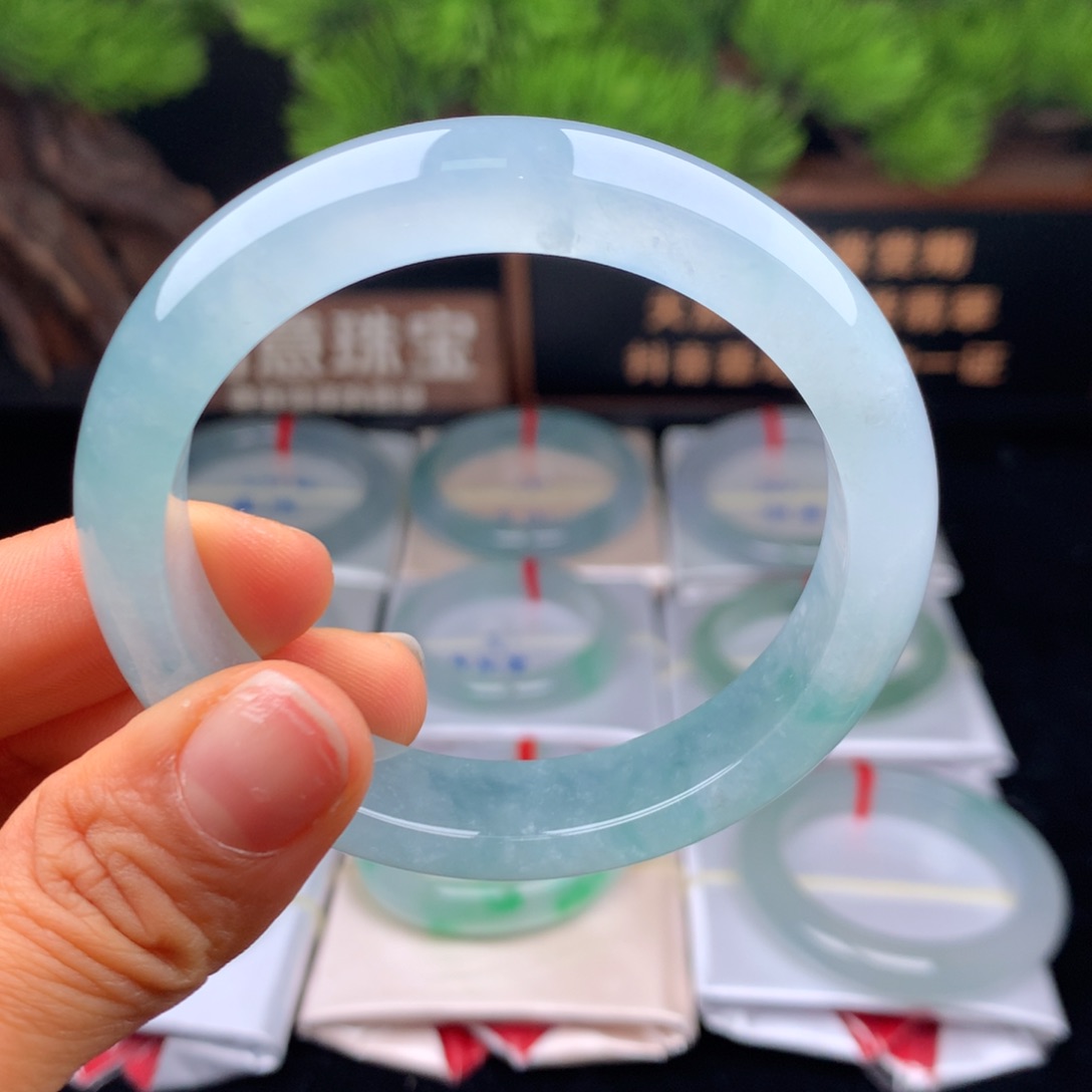 翡翠手镯未镶嵌?****s手镯分单