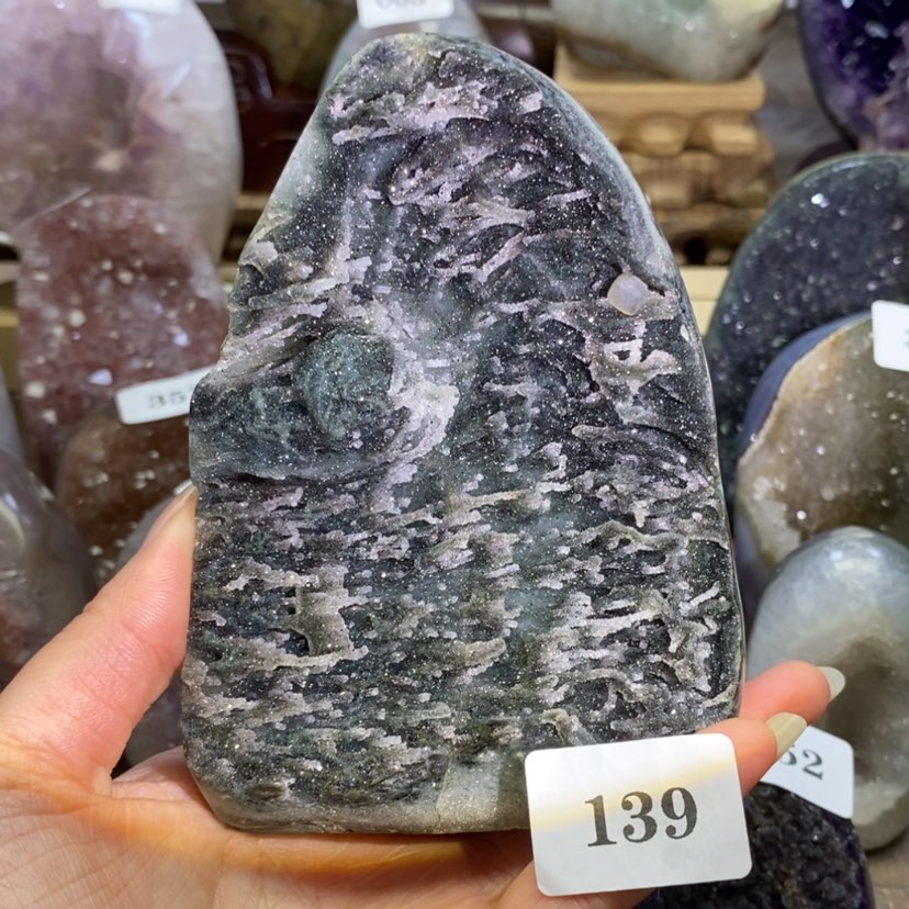 【闪购商品】未镶嵌大型摆件（非配饰）紫晶