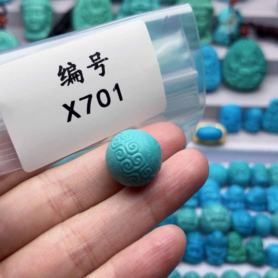 绿松石雕刻18K金镶嵌