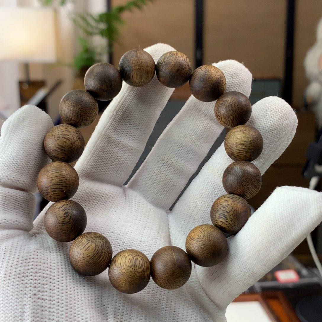 先***森沉香手串14mm19克高结油