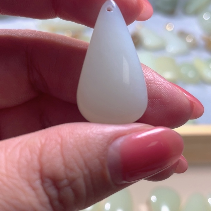 未镶嵌和田玉（糖玉）珠宝半成品