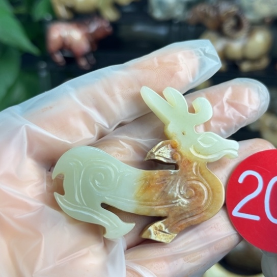 和田玉挂件未镶嵌