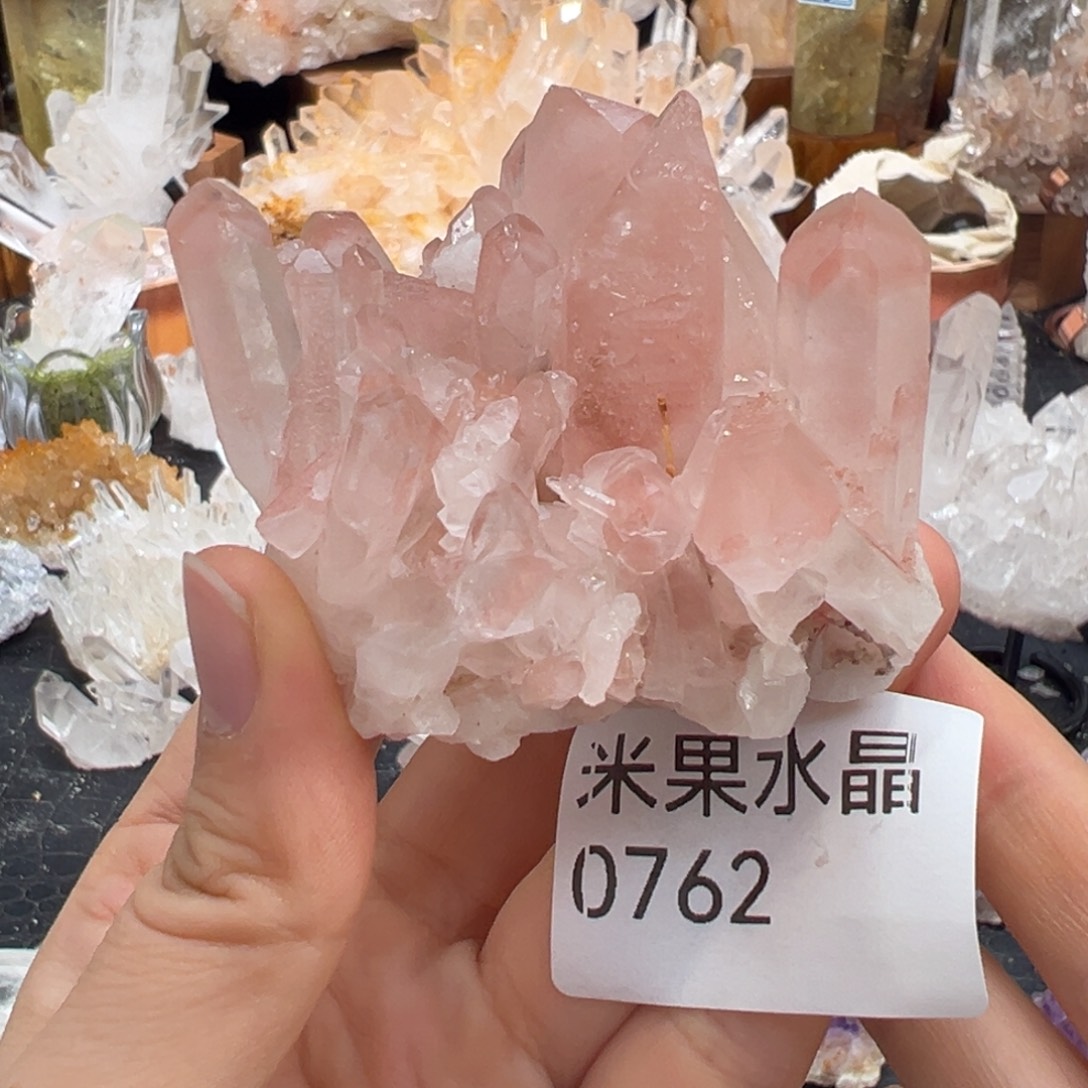 珠宝半成品水晶未镶嵌红隐山