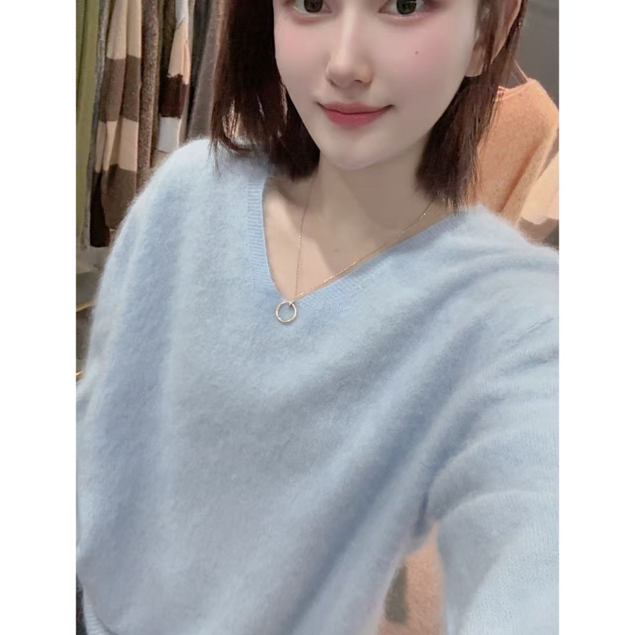 【100%超细羊毛V领】～ 新澳60支美丽诺羊毛秋冬针织衫