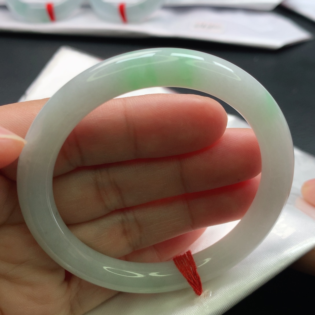 翡翠手镯未镶嵌缅甸52