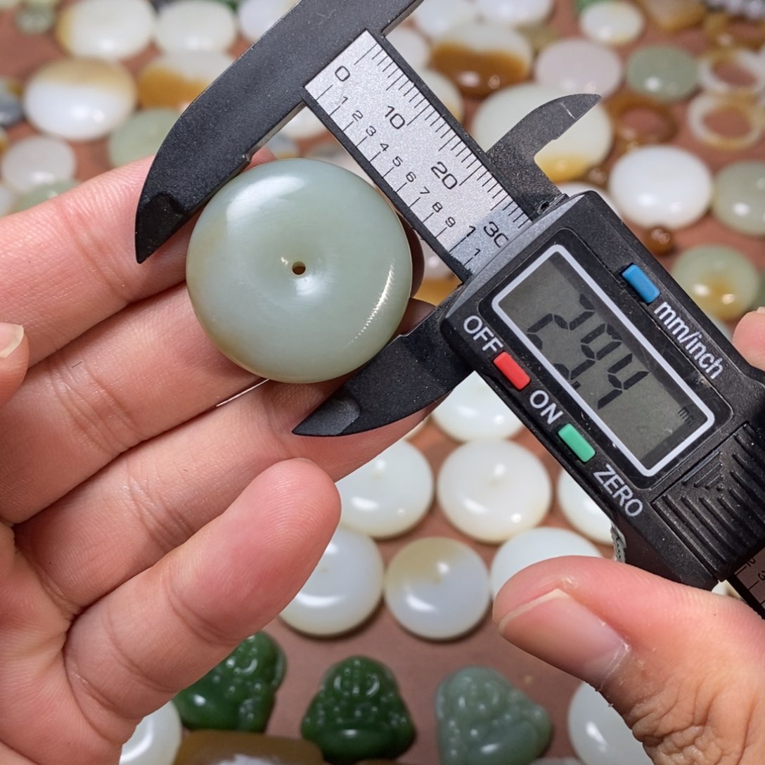 和田玉吊坠(不含链)未镶嵌