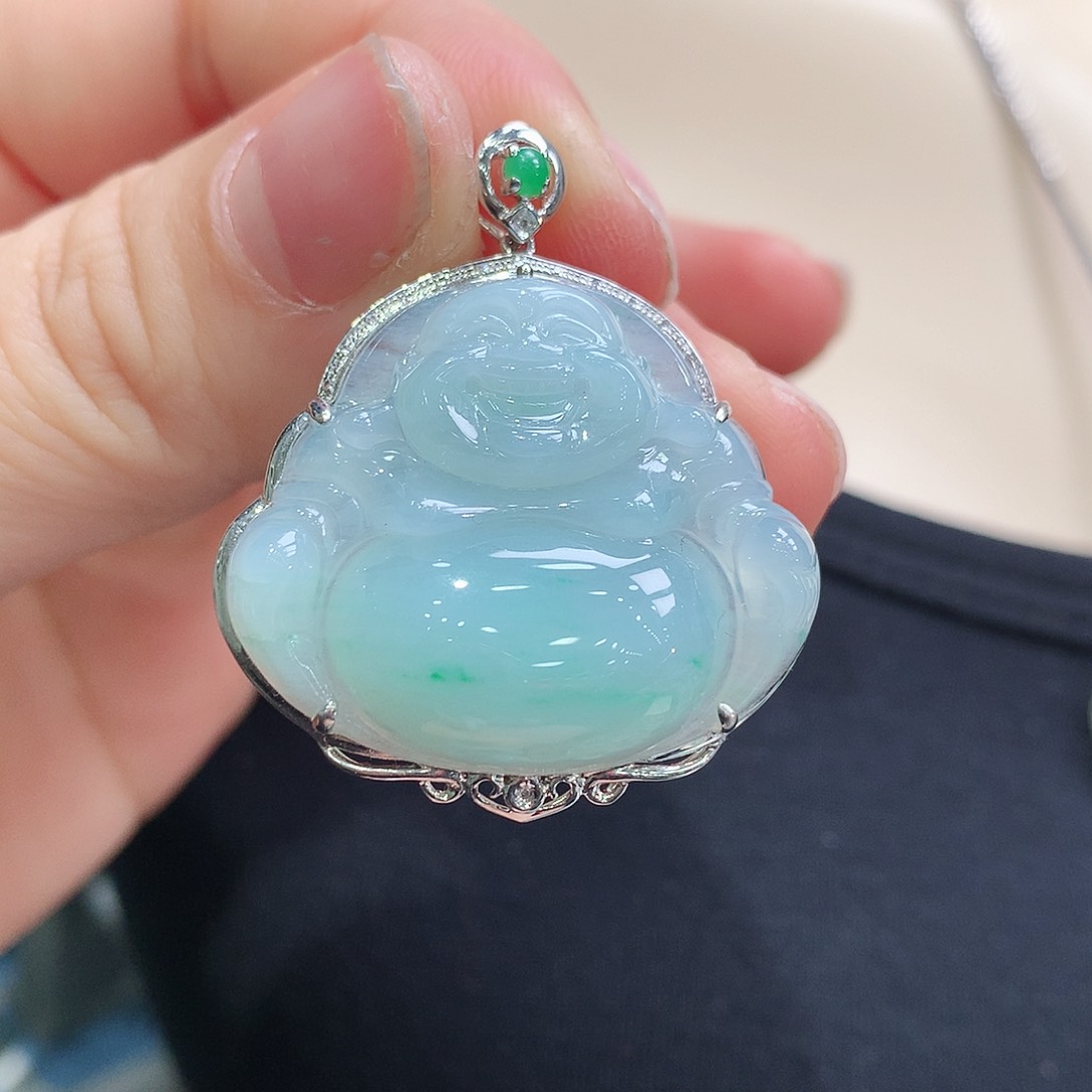 翡翠颈饰18K金镶嵌佛公