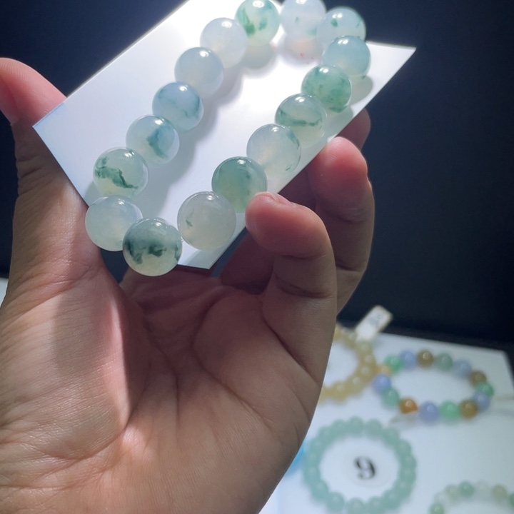 未镶嵌定制翡翠?*翡翠卡12+