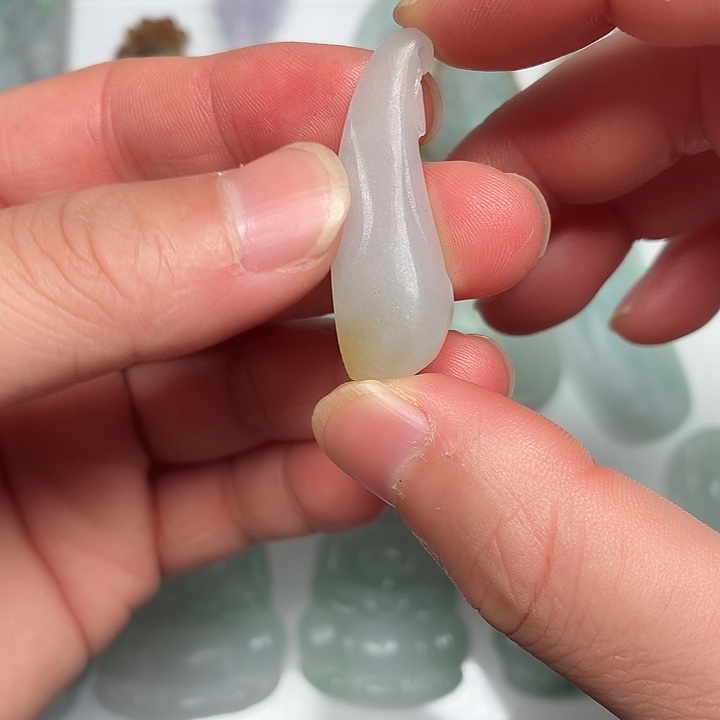 定制翡翠未镶嵌福瓜