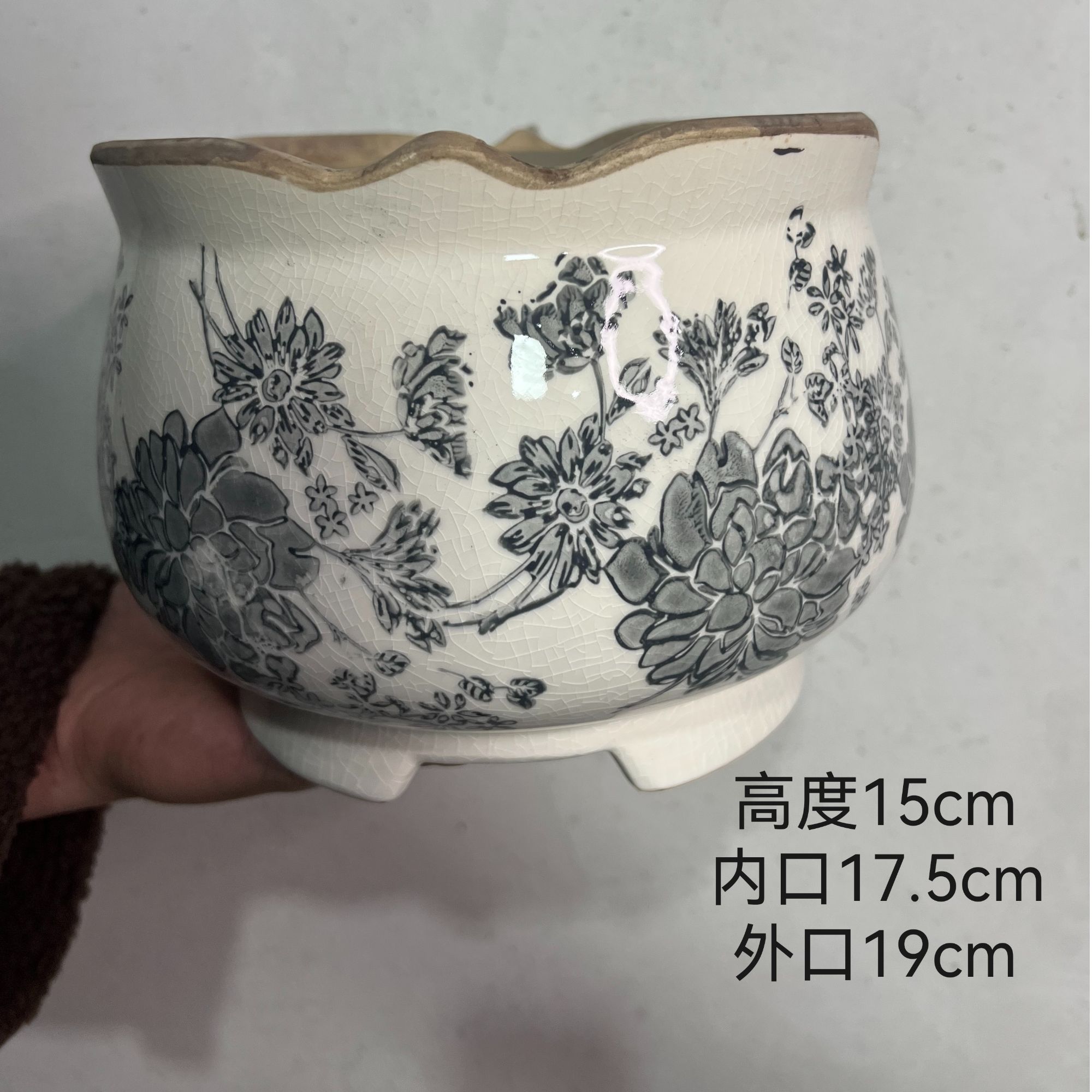 有孔复古水墨灰花盆