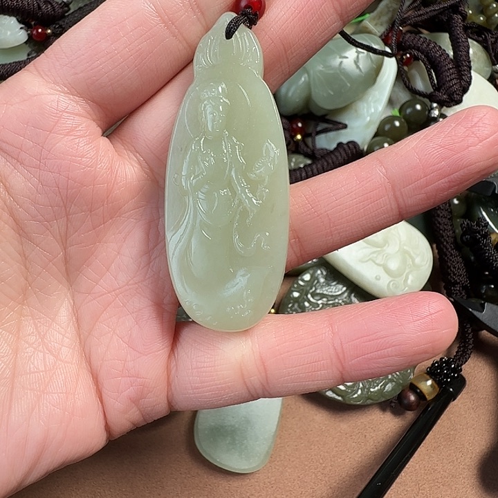 和田玉颈饰未镶嵌