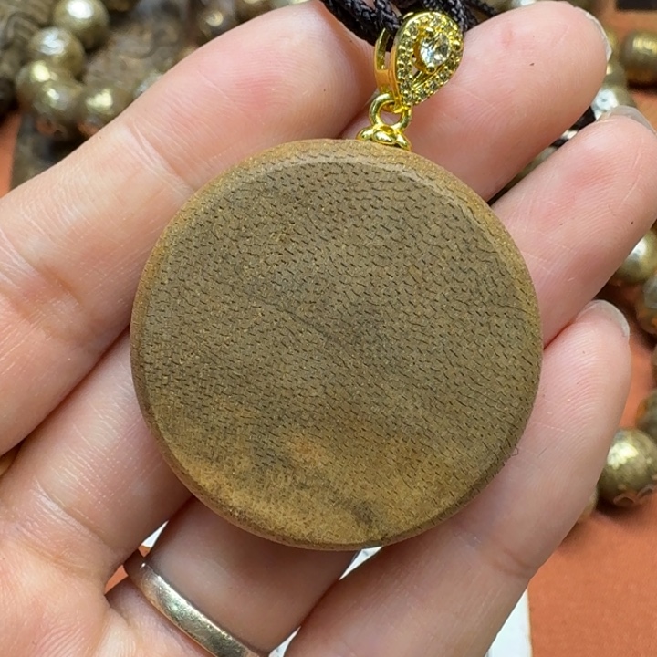 大叶紫檀（黑酸枝木类）