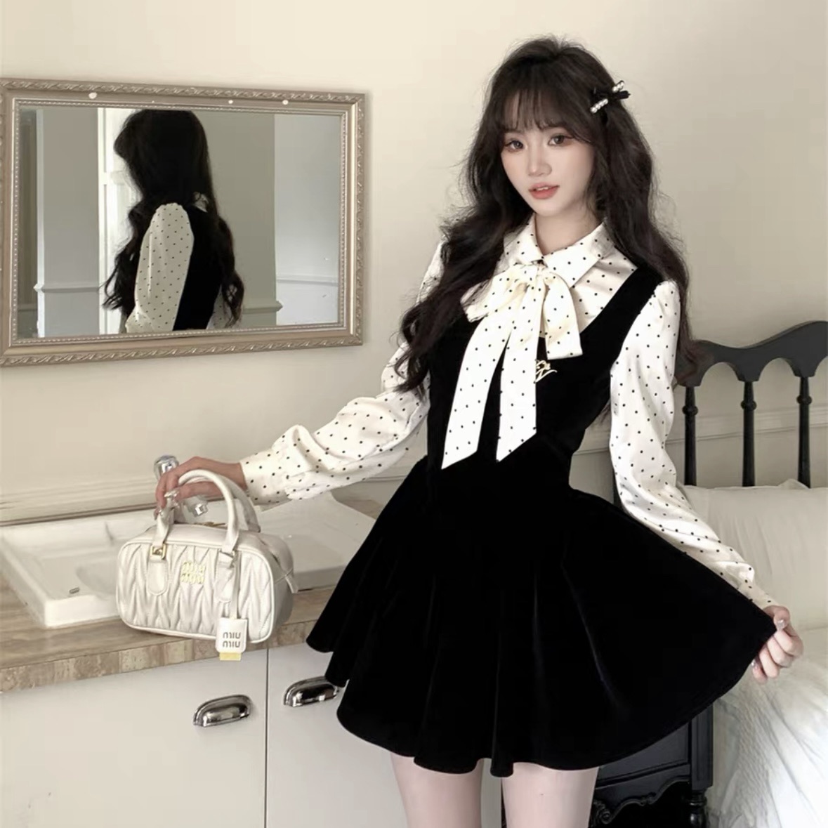 Amiu富家千金连衣裙高级感小香风穿搭波点假两件收腰小黑裙D0489