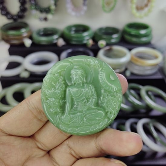 和田玉未镶嵌颈饰