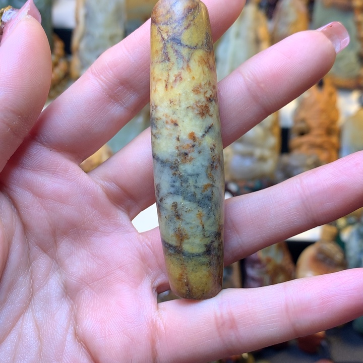 岫岩河磨玉（透闪石质玉）手链未镶嵌