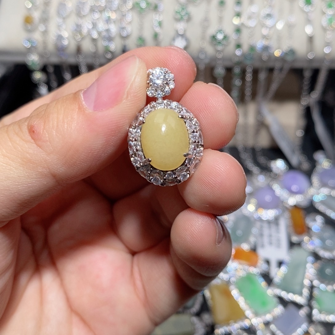 翡翠颈饰银S925镶嵌n j j k