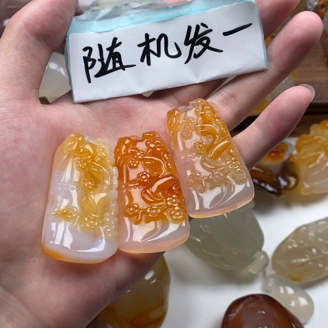 玛瑙/玉髓未镶嵌颈饰