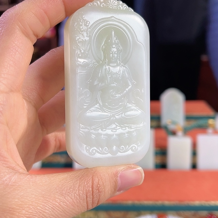 和田玉吊坠未镶嵌