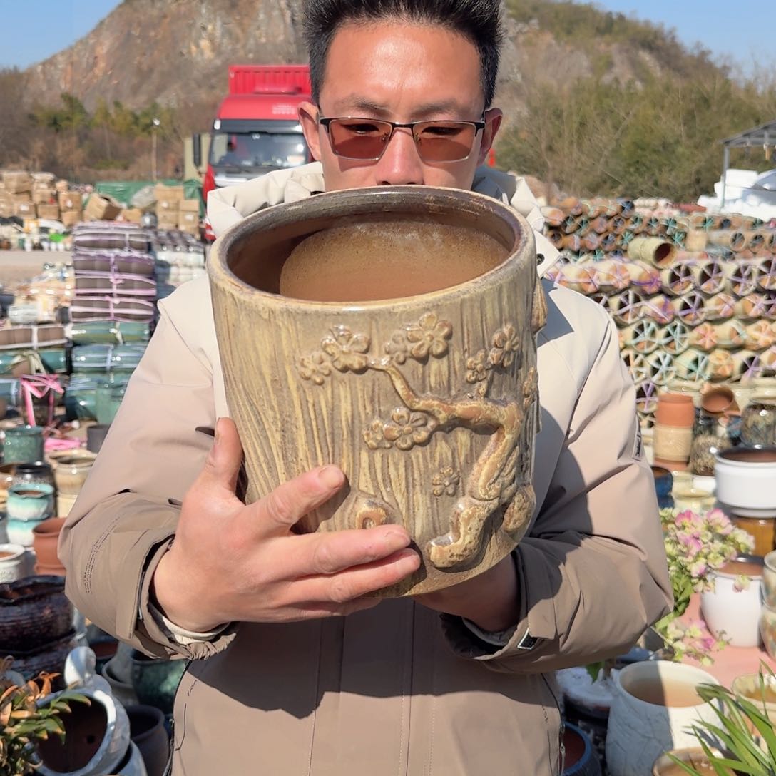 紫砂花盆口20高20（树桩一个柴烧