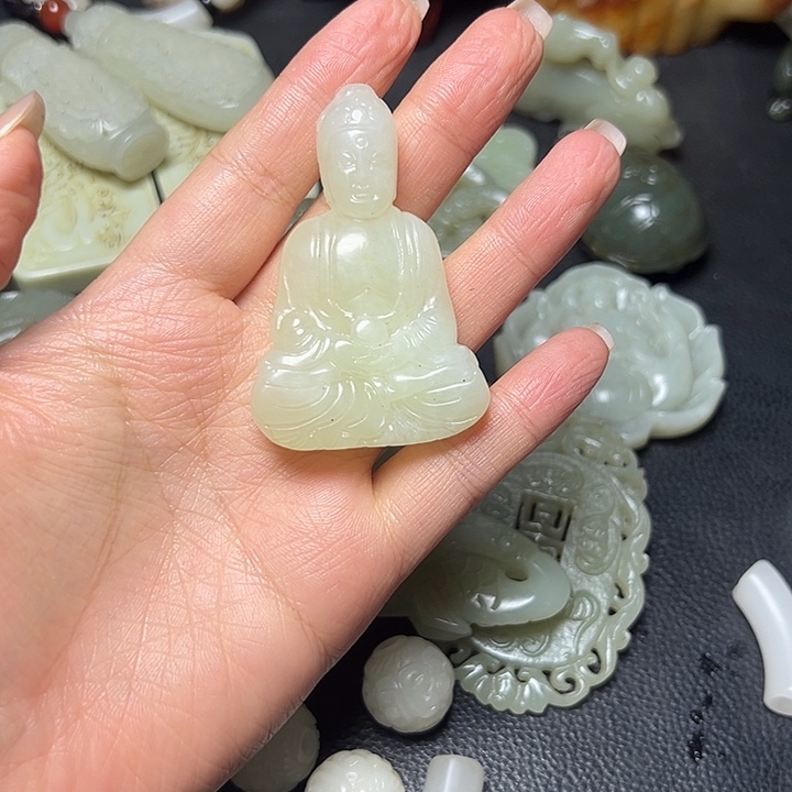 和田玉未镶嵌颈饰