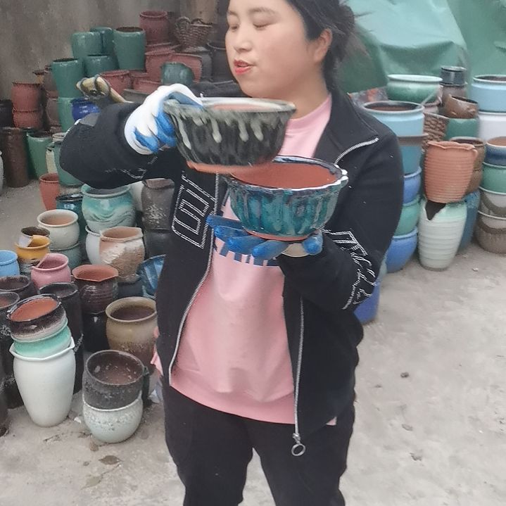 瑕疵两个盆子。。。