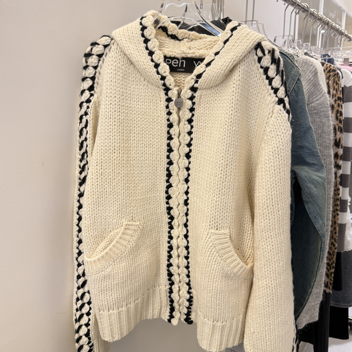 Open**25新款设计羊毛连帽针织麻花外套