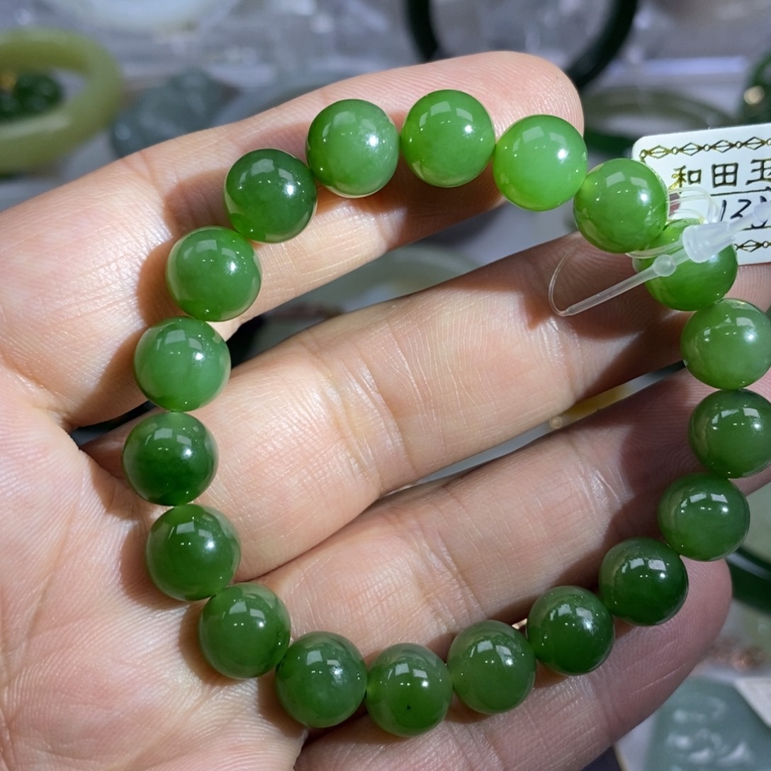 和田玉（碧玉）未镶嵌手链