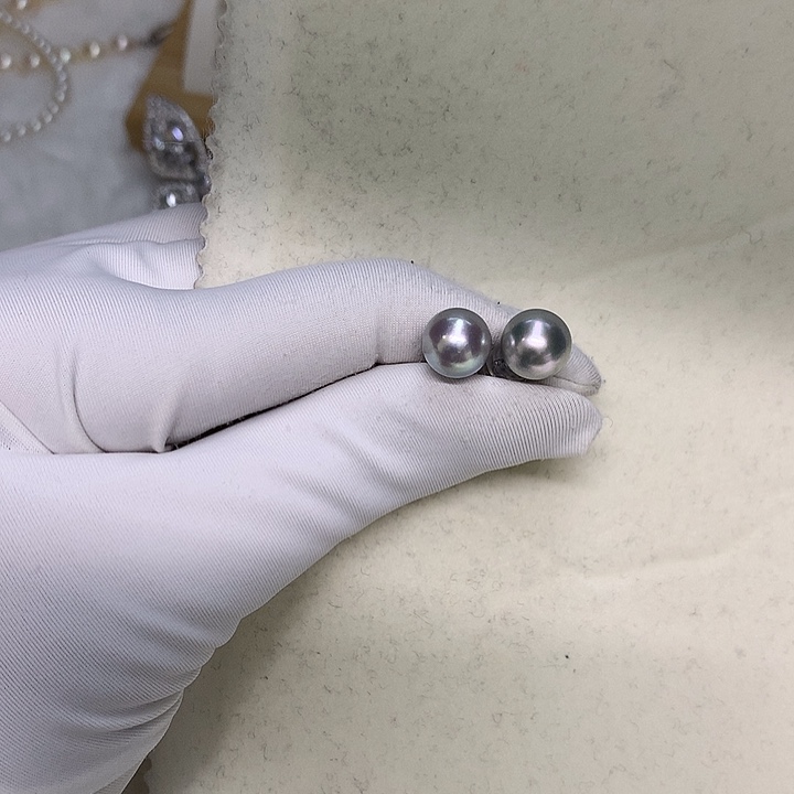 耳钉9-9.5海水珍珠18K金镶嵌